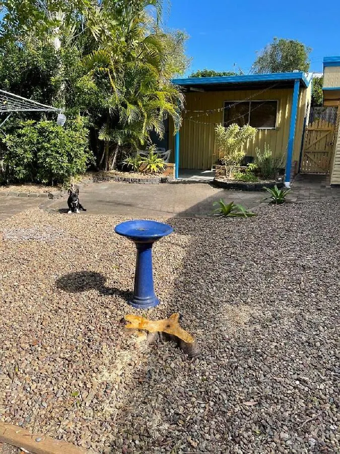 Pet Friendly Cottage In Torquay - Hervey Bay 430M Or 5 Min Walk To Dog Friendly Shelly Beach Австралия