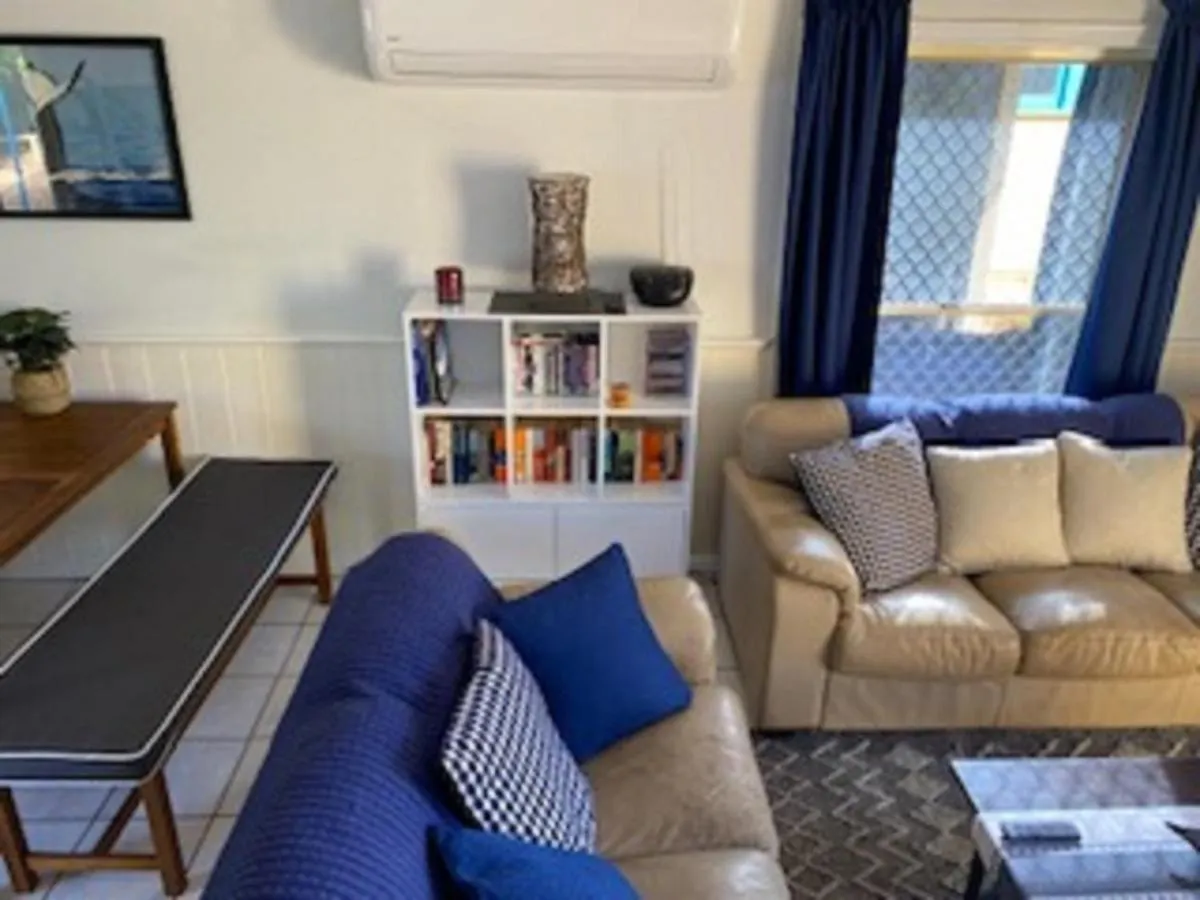 Дом отдыха Pet Friendly Cottage In Torquay - Hervey Bay 430M Or 5 Min Walk To Dog Friendly Shelly Beach